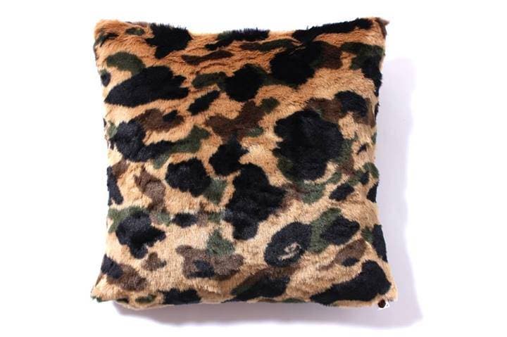 A Bathing Ape 2013 秋冬 1ST CAMO FUR CUSHION