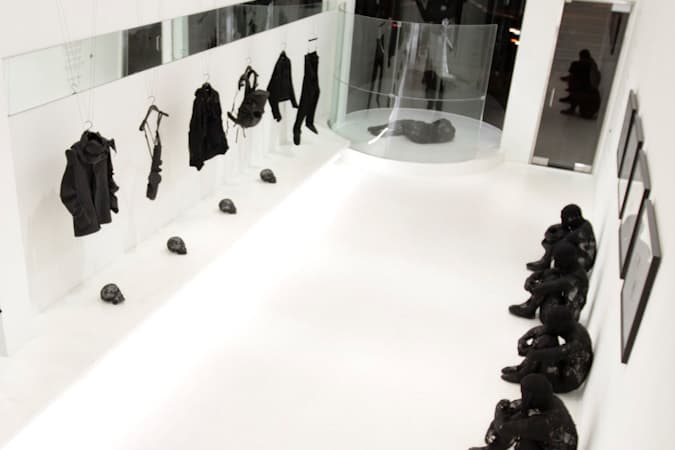 Aitor Throup「Reflection / Redemption」展覽@ H. Lorenzo L.A.