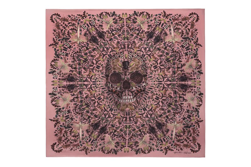 Damien Hirst &amp; Alexander McQueen「Skull Scarf」十週年紀念系列