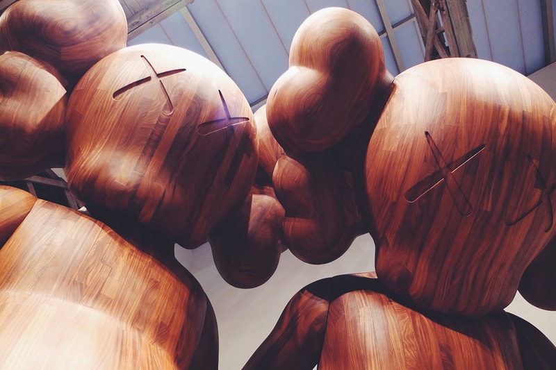 KAWS「Along the Way」個人作品展 @ Mary Boone Gallery