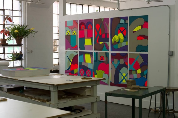 KAWS「UPS AND DOWNS」簽名藝術作品