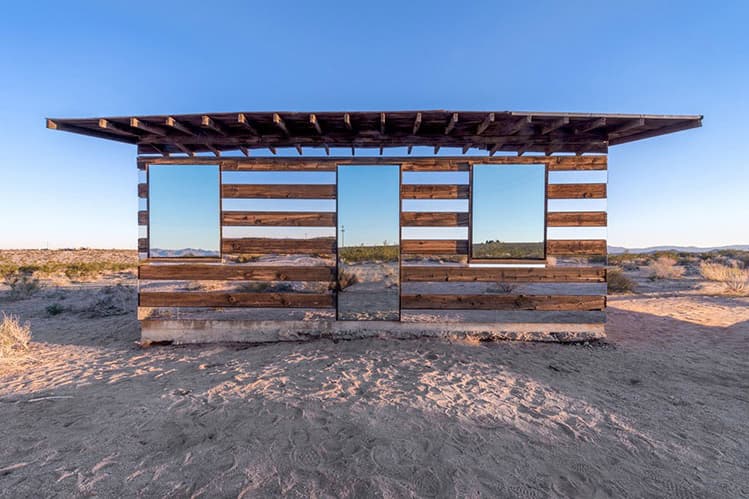 「Lucid Stead Transparent Cabin」藝術裝置