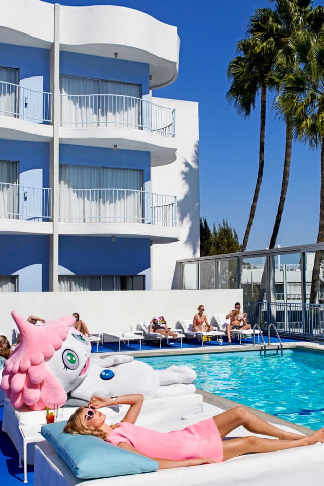 村上隆經典卡通作品出演 Harper’s Bazaar 最新一期創意特輯