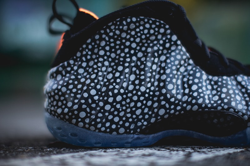 Nike Air Foamposite One PRM「Safari」配色