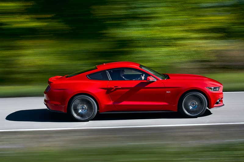 Ford 發佈最新 2015 年款 Mustang