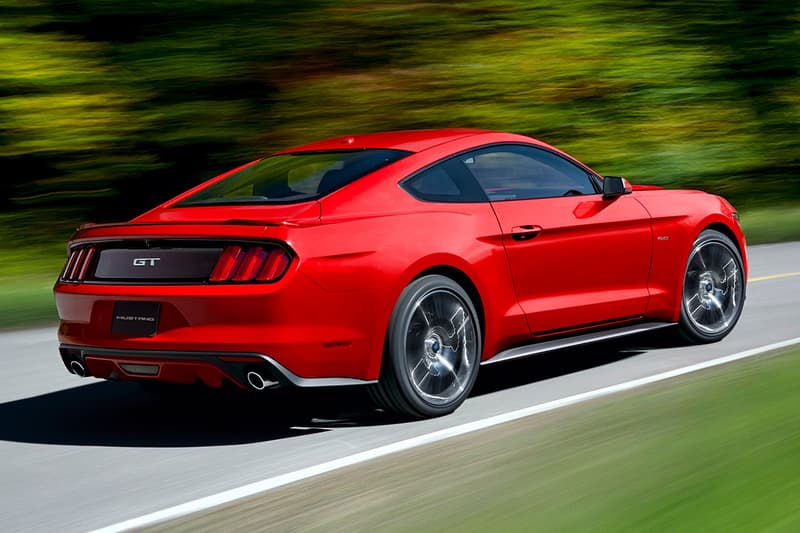 Ford 發佈最新 2015 年款 Mustang