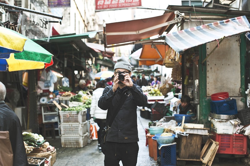 HYPEBEAST 以 Sony Cyber-shot DSC-QX100 拍攝香港街景