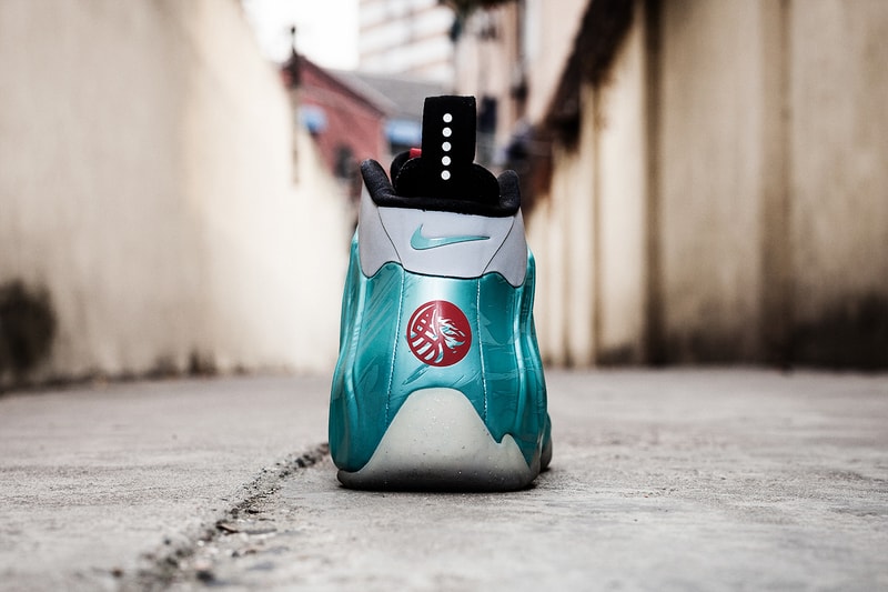 Nike Air Flightposite Exposed「Year Of The Horse」馬年別注鞋款