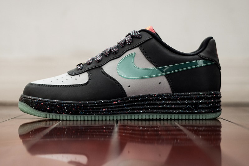 Nike Lunar Force 1「Year Of The Horse」馬年別注鞋款