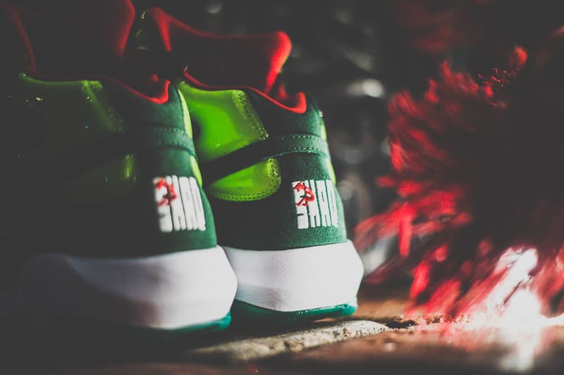 Reebok Shaq Attaq「Ghost of Christmas Present」配色