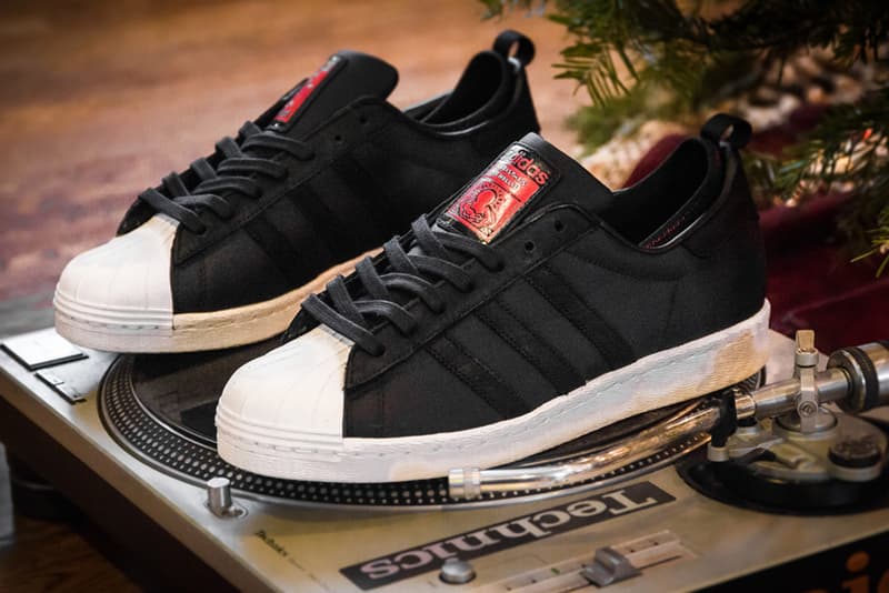 近賞 Run-DMC x Keith Haring x adidas Originals「Christmas in Hollis」Superstar 80s 聯名鞋款