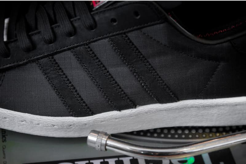 近賞 Run-DMC x Keith Haring x adidas Originals「Christmas in Hollis」Superstar 80s 聯名鞋款