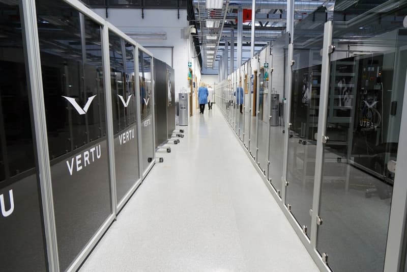 跟隨 The Verge 走進奢侈手機品牌 Vertu 英國總部