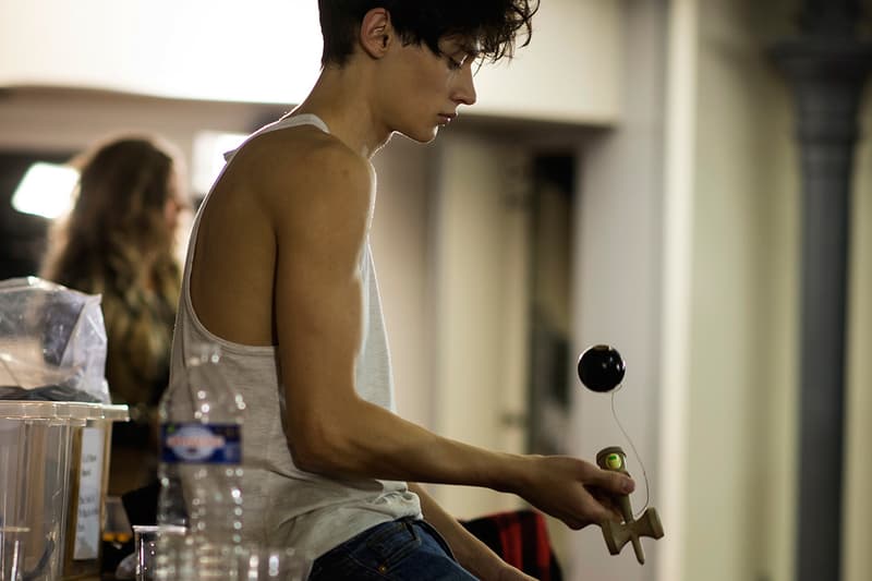 HYPEBEAST 與 Dapper Lou 造訪 Paul Smith 2014 秋冬發布會後台