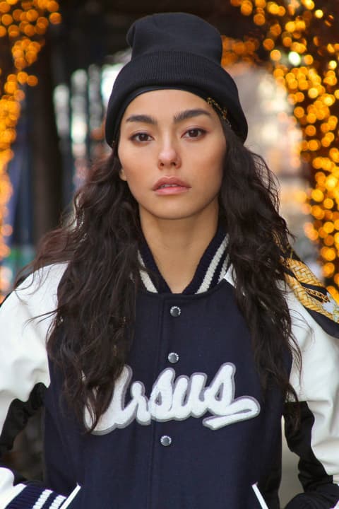 Adrianne Ho 個性演繹 izzue ARMY x URSUS BAPE 造型特輯