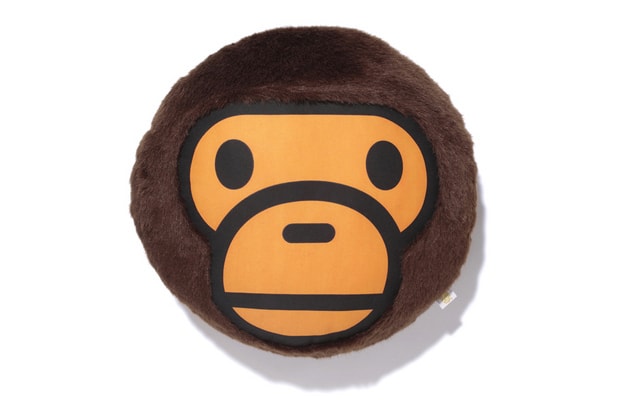 A Bathing Ape MILO 毛絨靠墊
