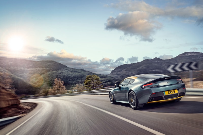 Aston Martin V8 Vantage N430 特別版本