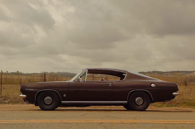 跟隨 Petrolicious 回顧 1967 年式樣 Plymouth Barracuda Formula S 車款