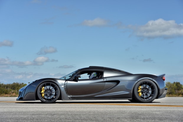 Hennessey Venom GT 打破量産車最快時速紀錄