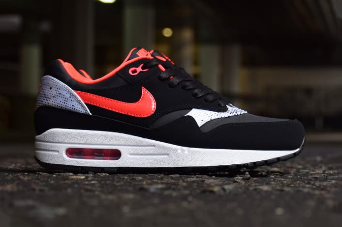 Nike WMNS Air Max 1「Queen of Hearts」配色