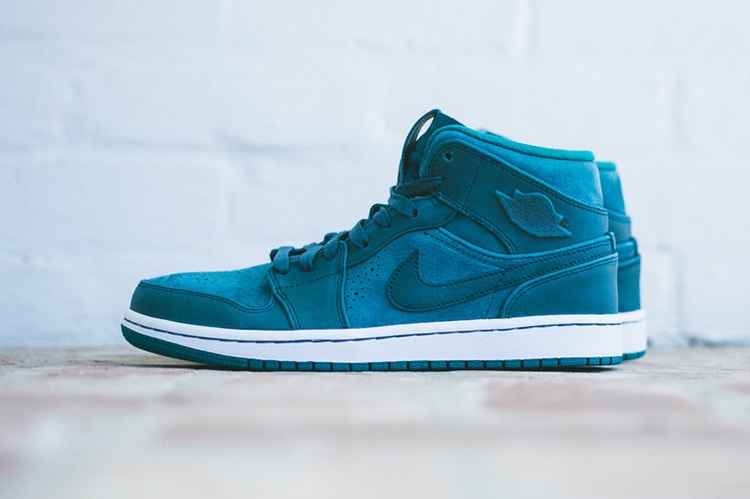 Air Jordan 1 Mid 全新配色設計「Nouveau Night Shadow」