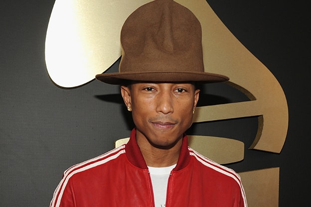 Arby 投得 Pharrell 於葛萊美獎所佩戴的 Vivienne Westwood 高帽