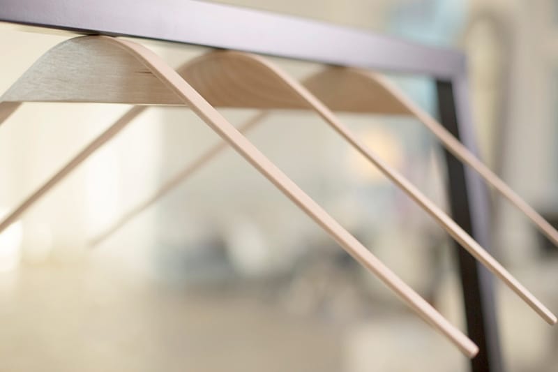 Cliq 磁鐵吸附創新衣架