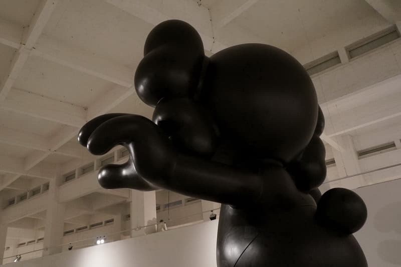 KAWS「Final Days」CAC Málaga 藝術展覽