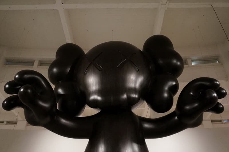 KAWS「Final Days」CAC Málaga 藝術展覽