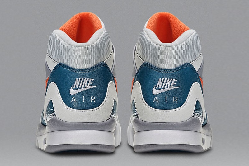 Nike Air Tech Challenge II「Clay Blue」配色