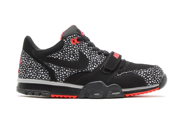Nike Air Trainer 1 Low ST「Black/Safari」配色