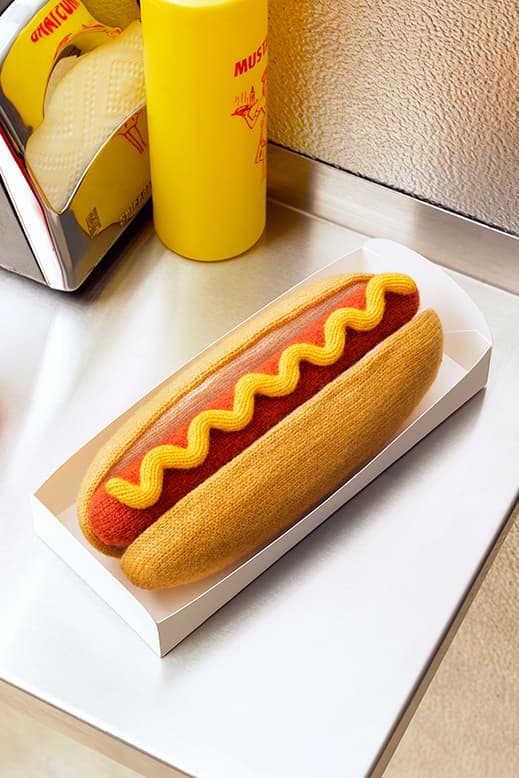 Jessica Dance 與 David Sykes 打造「Comfort Food」針織食物