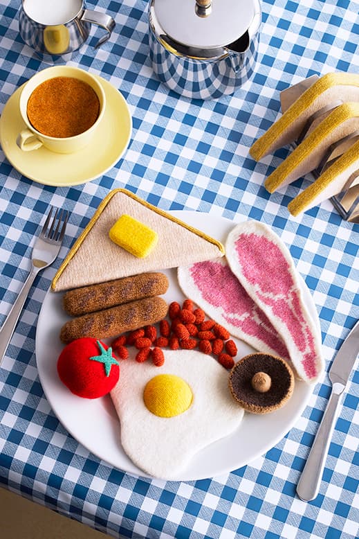 Jessica Dance 與 David Sykes 打造「Comfort Food」針織食物