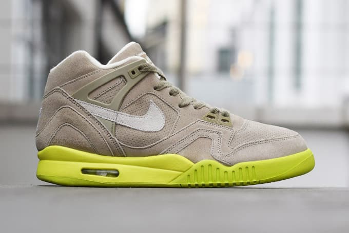Nike Air Tech Challenge II Suede 系列