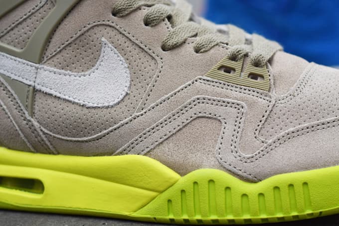 Nike Air Tech Challenge II Suede 系列