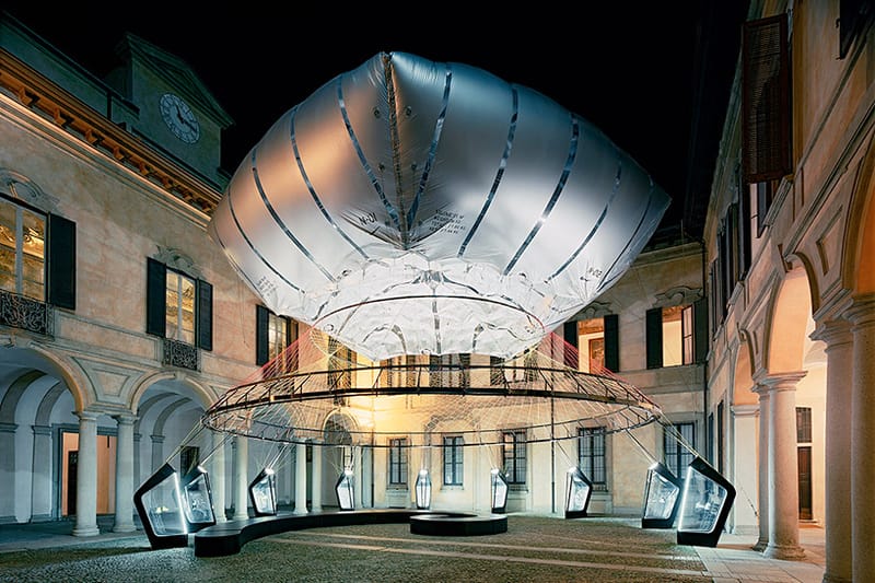 Nike 與 Arthur Huang 攜手設計 Flyknit Aero-Static Dome 藝術裝置