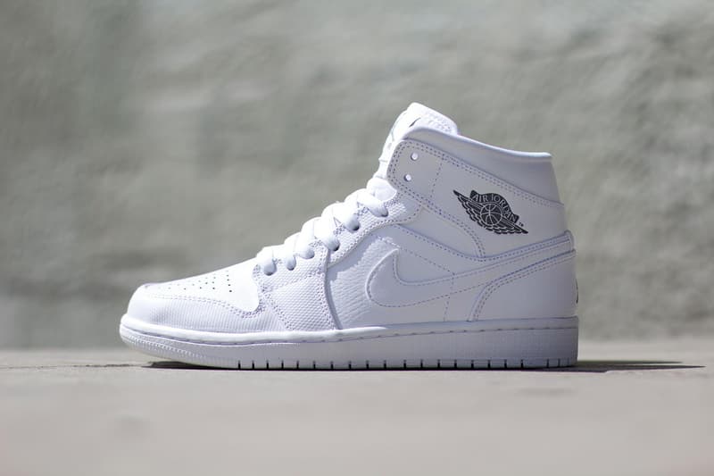 Air Jordan 1 Mid 全白配色