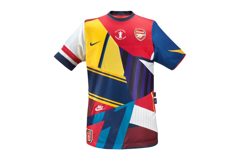 Arsenal 與 Nike 合作 20 週年紀念球衣