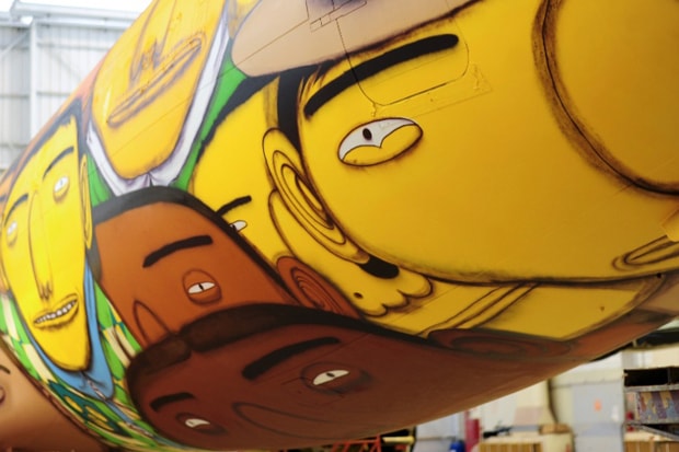 Os Gêmeos 為巴西足球國家隊專機塗鴉改裝