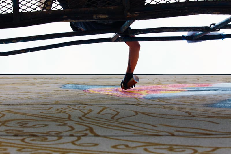 Tristan Eaton 創作 POW! WOW! Hawaii x Versace 塗鴉壁畫