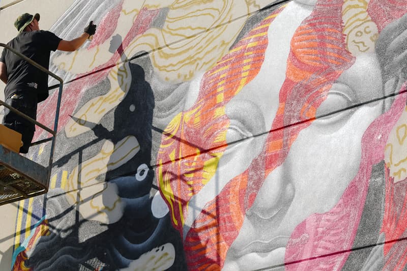 Tristan Eaton 創作 POW! WOW! Hawaii x Versace 塗鴉壁畫