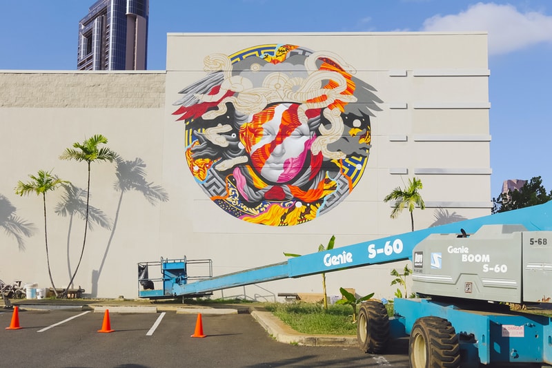 Tristan Eaton 創作 POW! WOW! Hawaii x Versace 塗鴉壁畫