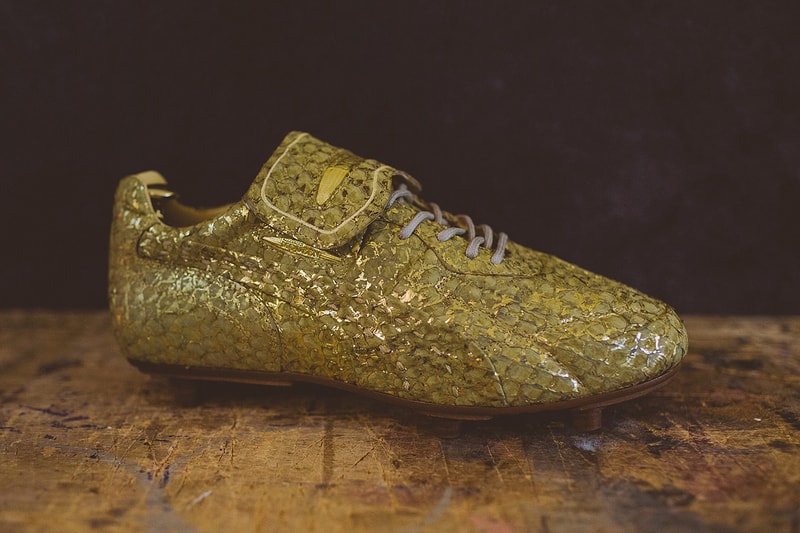 PUMA King by Alexander McQueen 足球靴