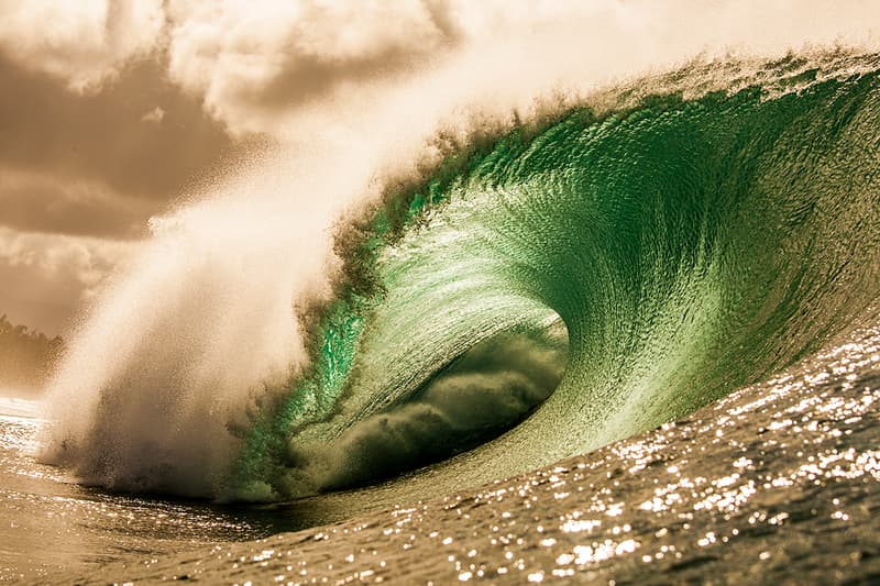 THROUGH THE LENS: 衝浪攝影師 Zak Noyle