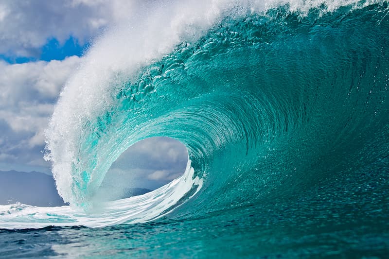 THROUGH THE LENS: 衝浪攝影師 Zak Noyle