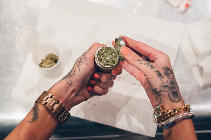 Van Styles 為 HYPEBEAST x VSCO Presets 跨刀攝影