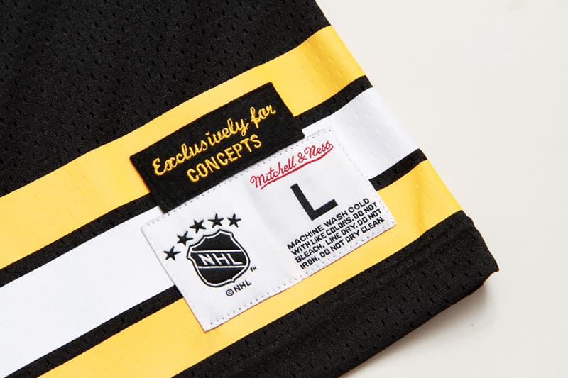 Concepts x Mitchell & Ness Boston Bruins 聯名球衣