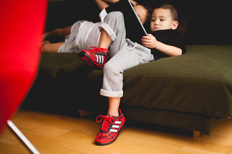 #hypebeastkids: Spider-Man x adidas 聯名童鞋