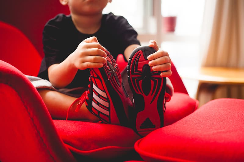 #hypebeastkids: Spider-Man x adidas 聯名童鞋