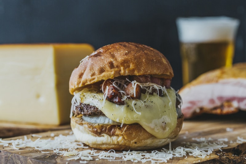 J.S. BURGERS CAFE 推出全新漢堡